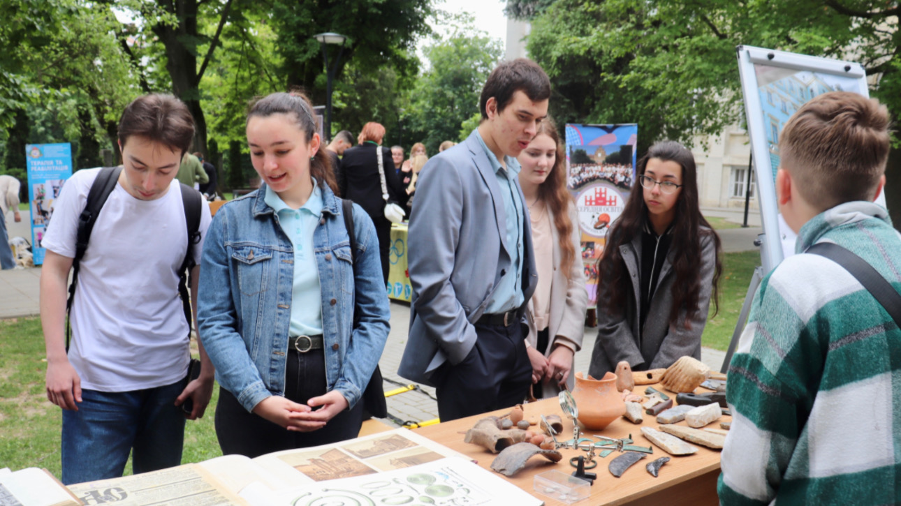 Відбувся науково-просвітницький захід «FESTнаука» 