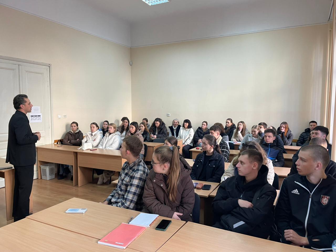 27.10.2025 р. Вебінар "Шлях до омріяної професії" (Богдан Танчак)