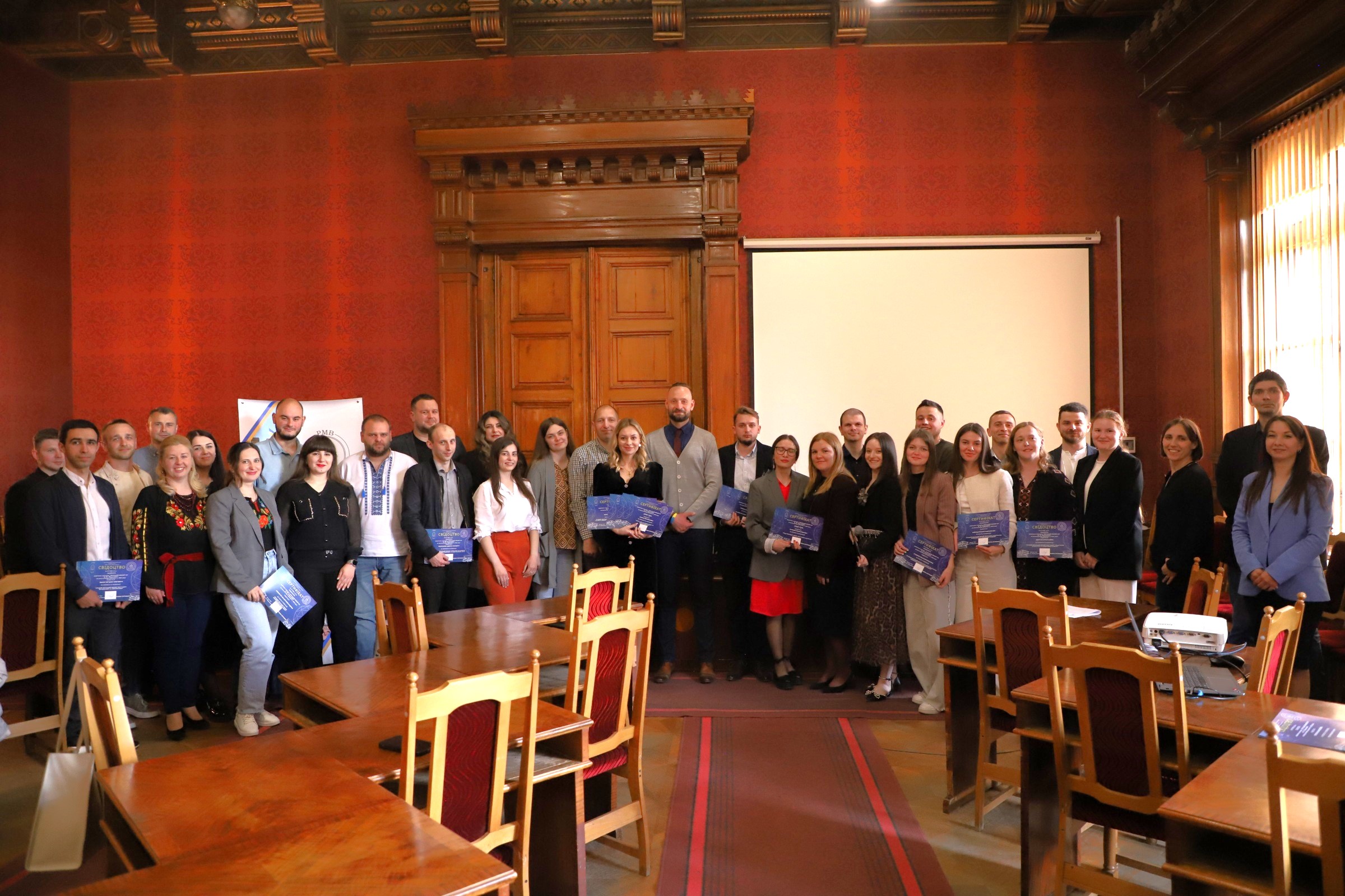 Відбулося нагородження переможців та лауреатів конкурсу «Молодий вчений року ЧНУ імені Юрія Федьковича»