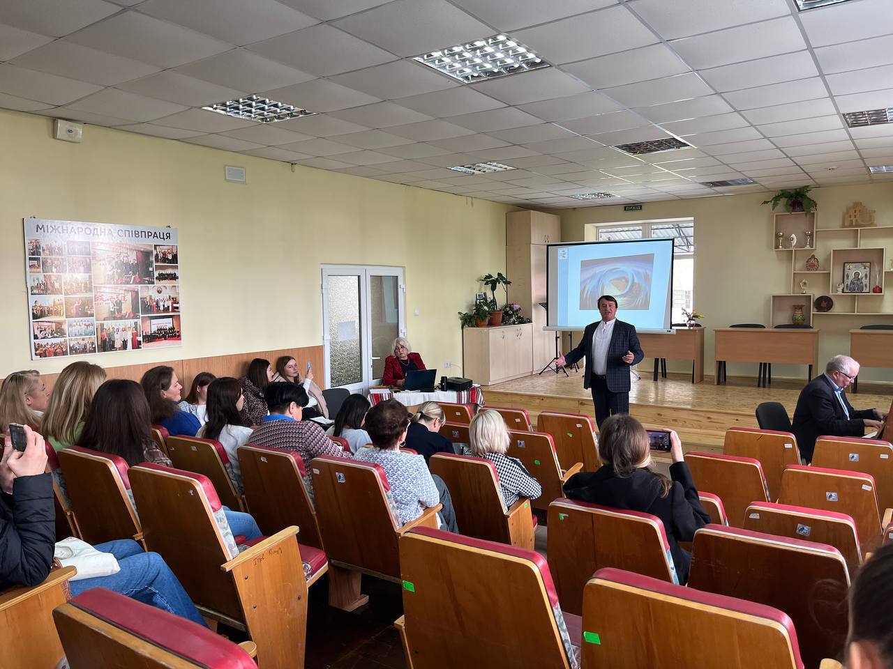 Міжкафедральний просвітницько-літературно-музичний проєкт  «Я знов твій гість, землі куточку милий!»