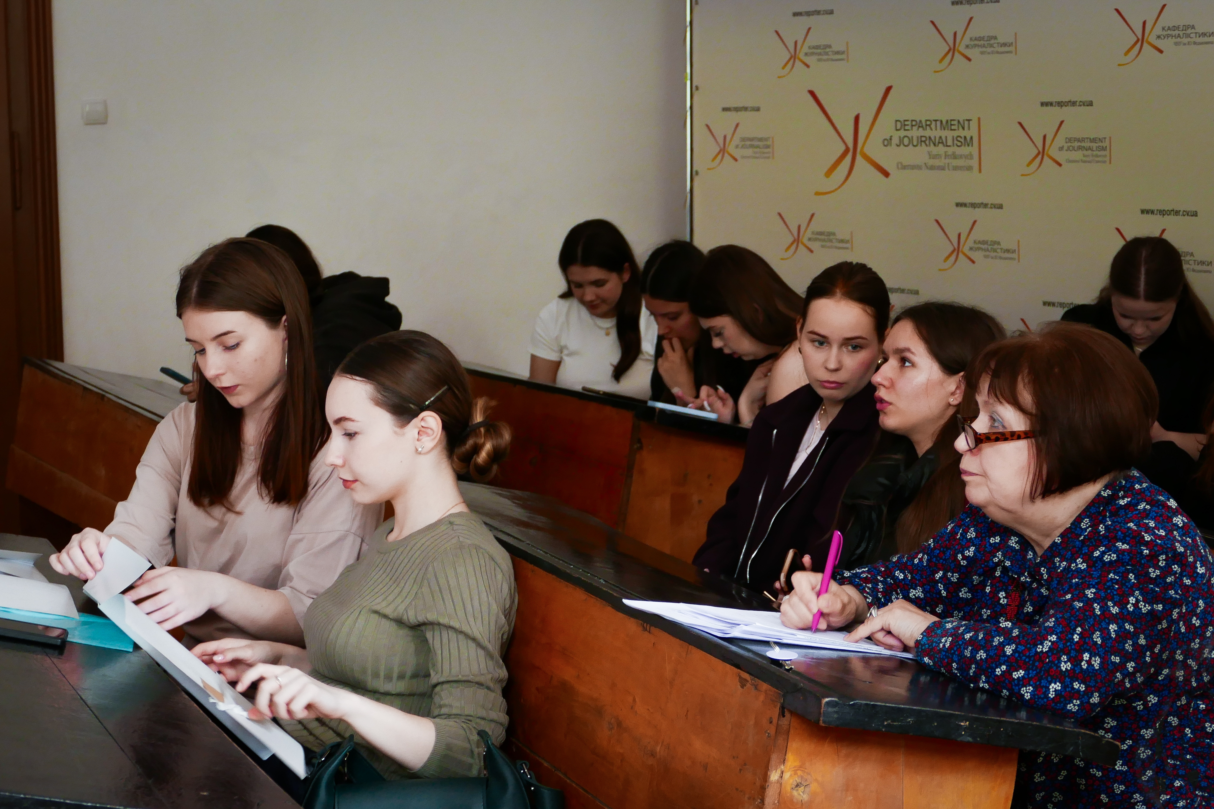 «Публіцистичні жанри»