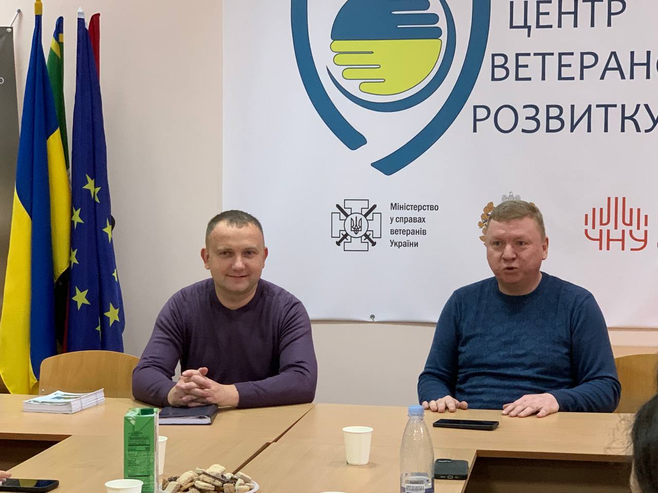 Діалог студентів кафедри педагогіки та соціальної роботи з представником Чернівецької міської влади щодо реалізації ветеранської політики в Україні та м.Чернівці