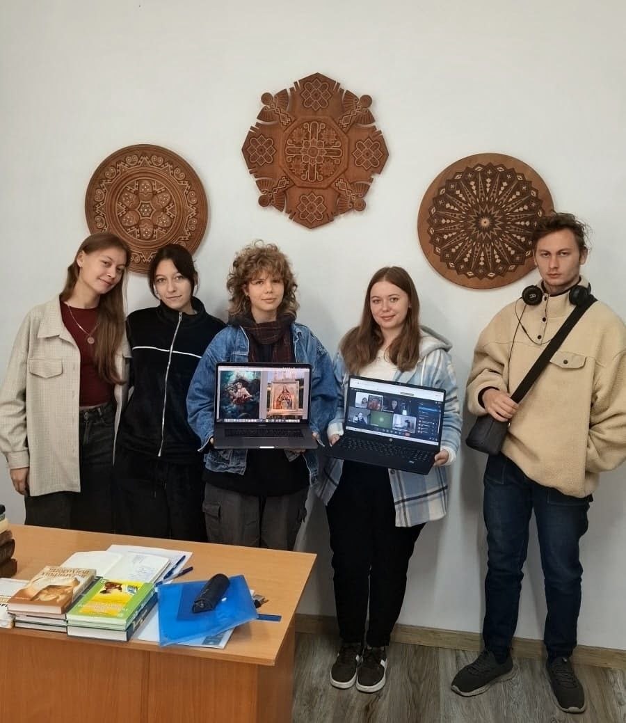 Засідання студенського гуртка “English for Art Purposes”