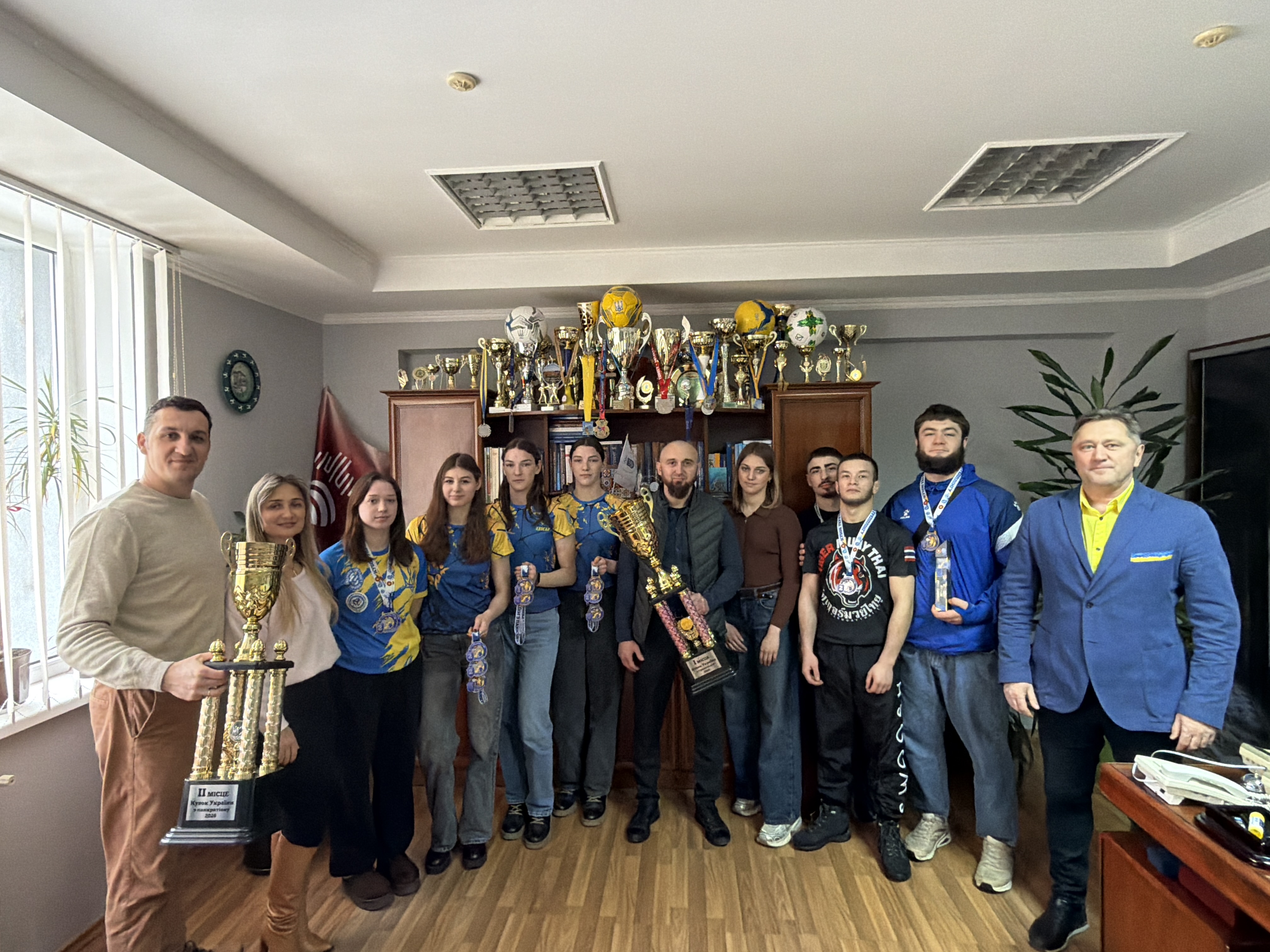 Декан ФФКСР Юрій Мосейчук привітав переможців Кубка України з панкратіону та греплінгу