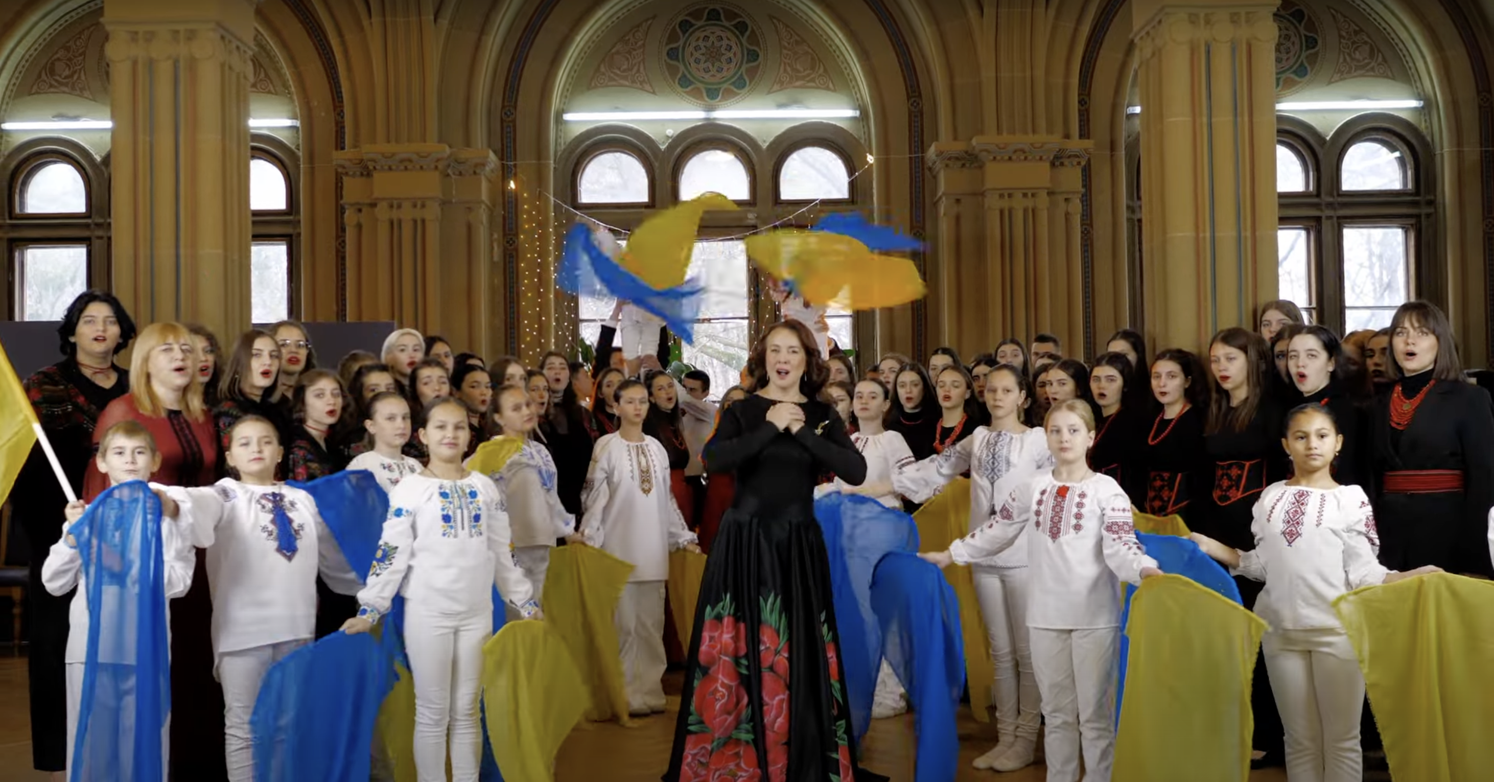 Відбувся масштабний міжнародний мистецький проєкт "Україно, пам’ятай своїх Героїв"