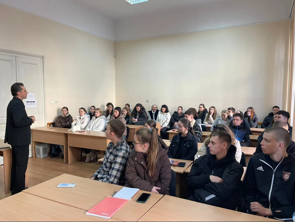 Вебінар "Шлях до омріяної професії"