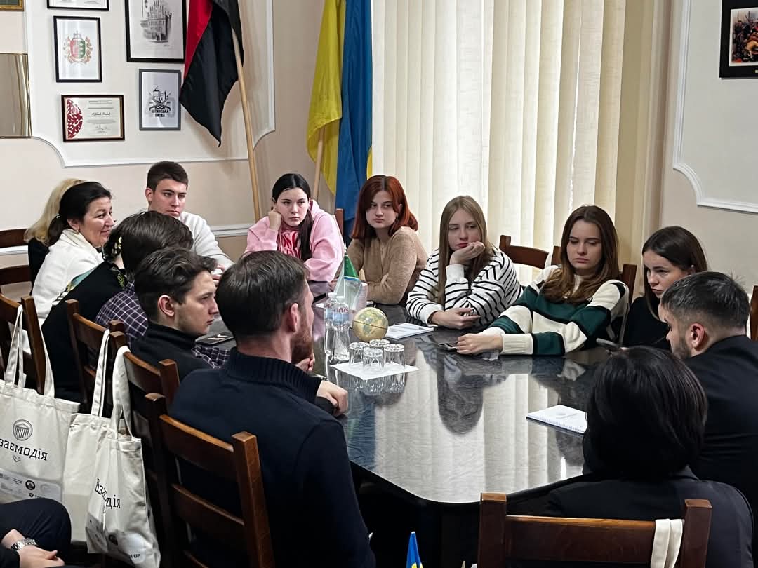 Основна світлина