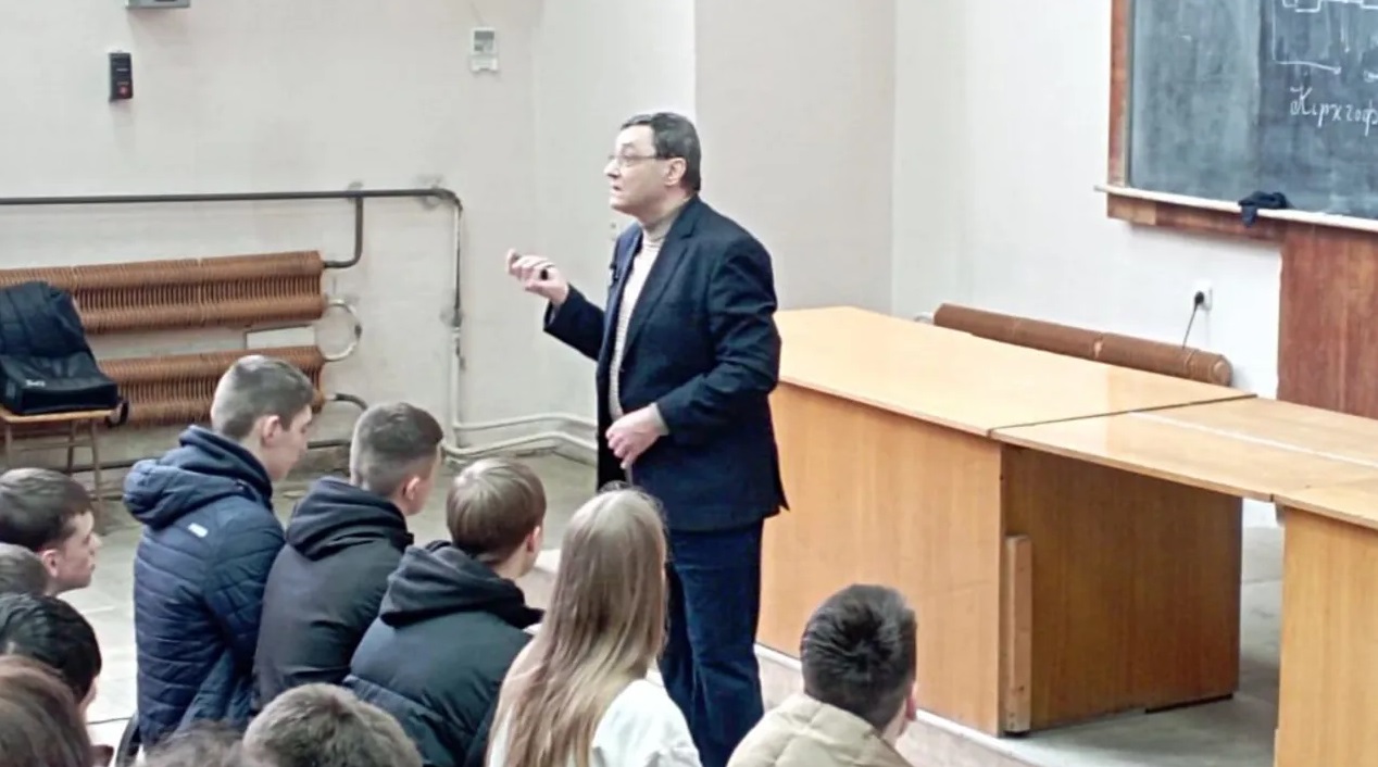 Лекція професора Сергія Остапова “Вступ до квантових обчислень”