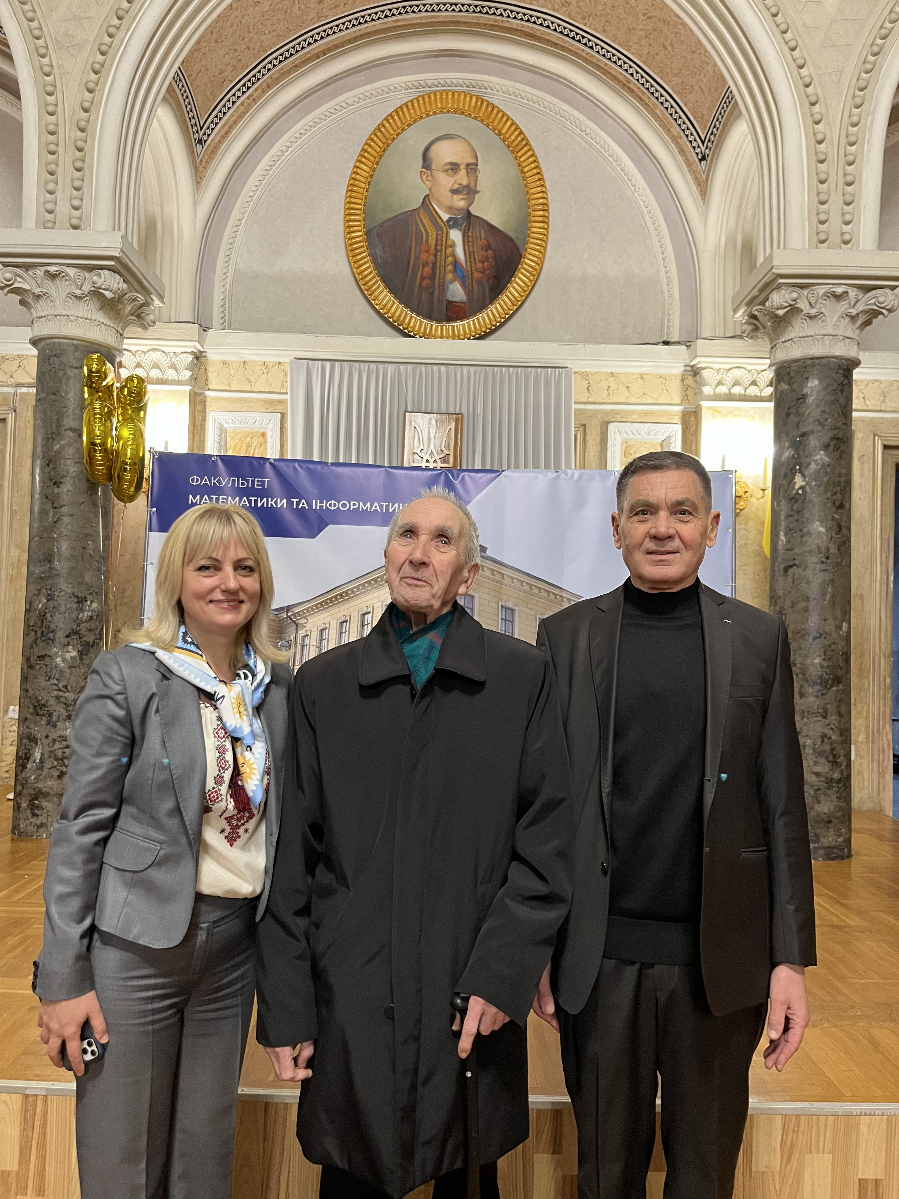 Ольга Мартинюк, Володимир Крехівський, Роман Петришин