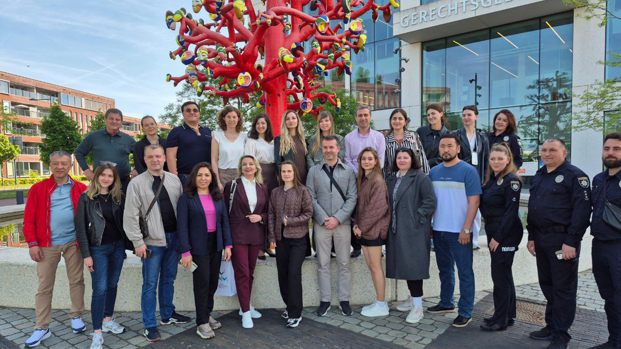 Викладачі економічного факультету ЧНУ взяли участь у міжнародному тренінгу з міжкультурної комунікації та управління конфліктами в Нідерландах