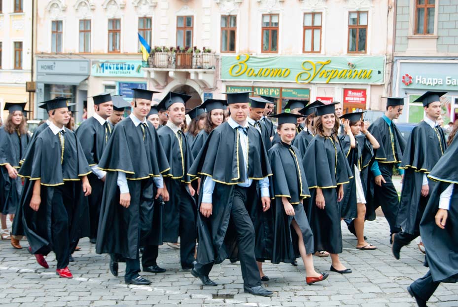 Випуск 2013