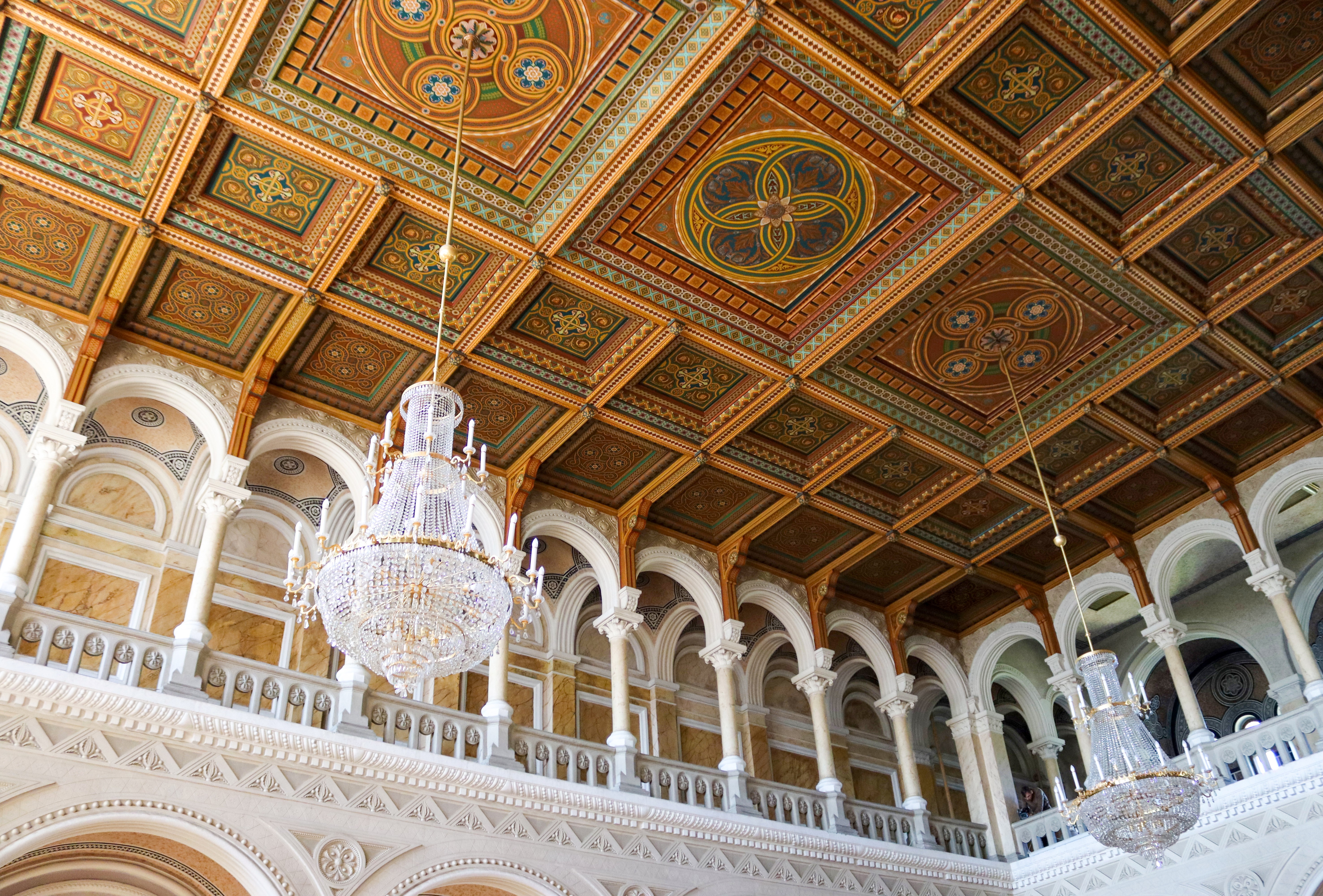 Оновлена Мармурова зала ЧНУ знову відкрита після реставрації