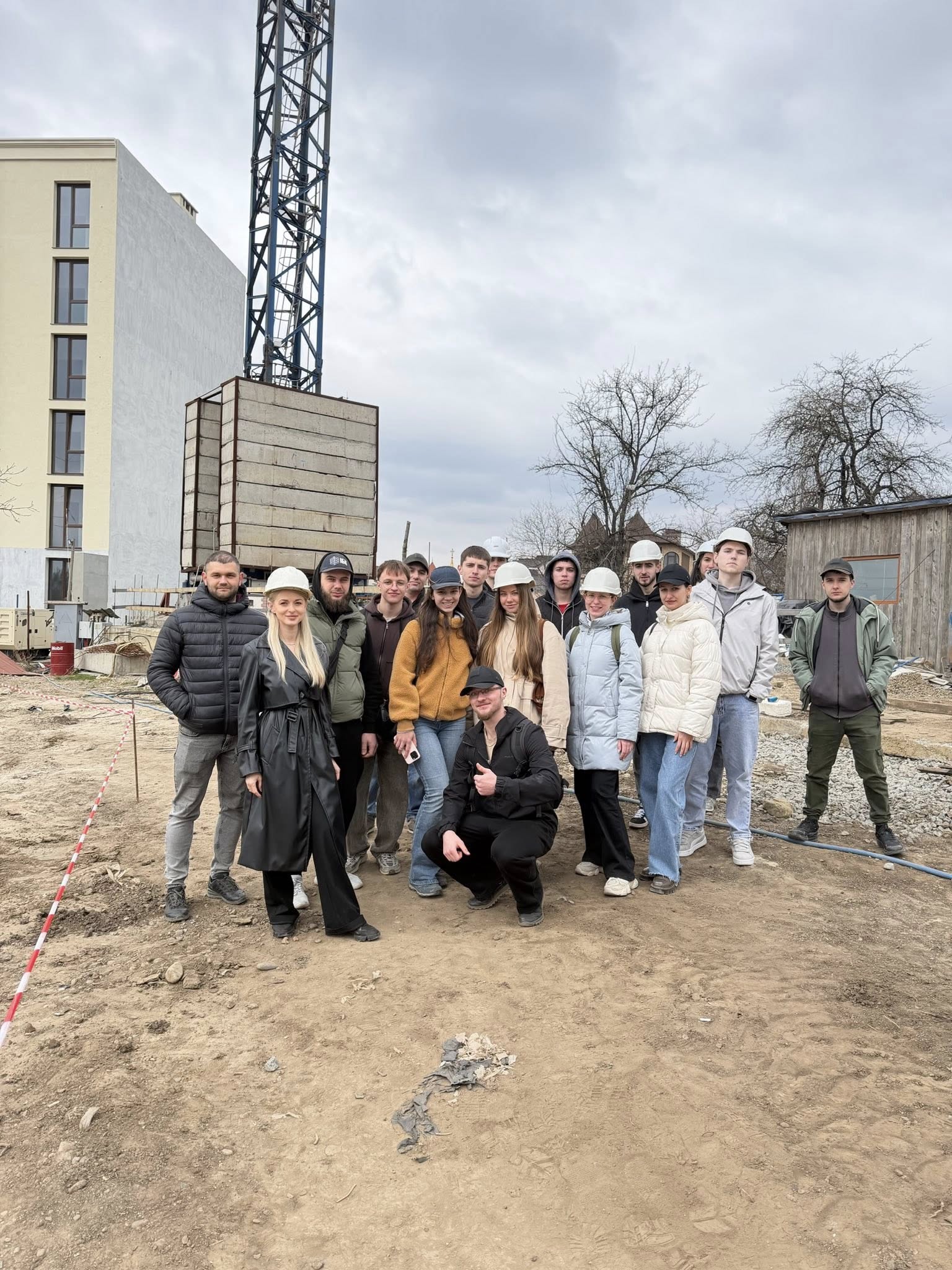 «Виробнича база будівництва»