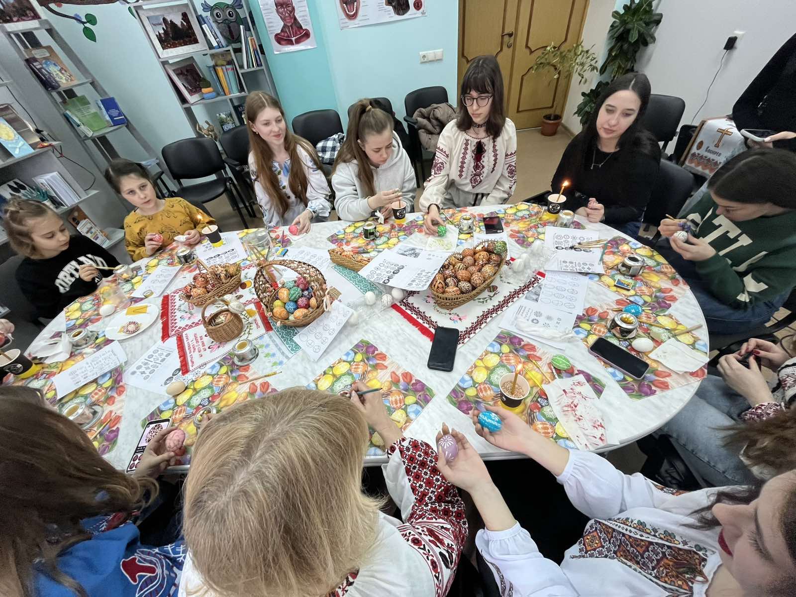 Мережевий майстер-клас:  "Писанка: культурний символ об’єднання, єдності та незламності"