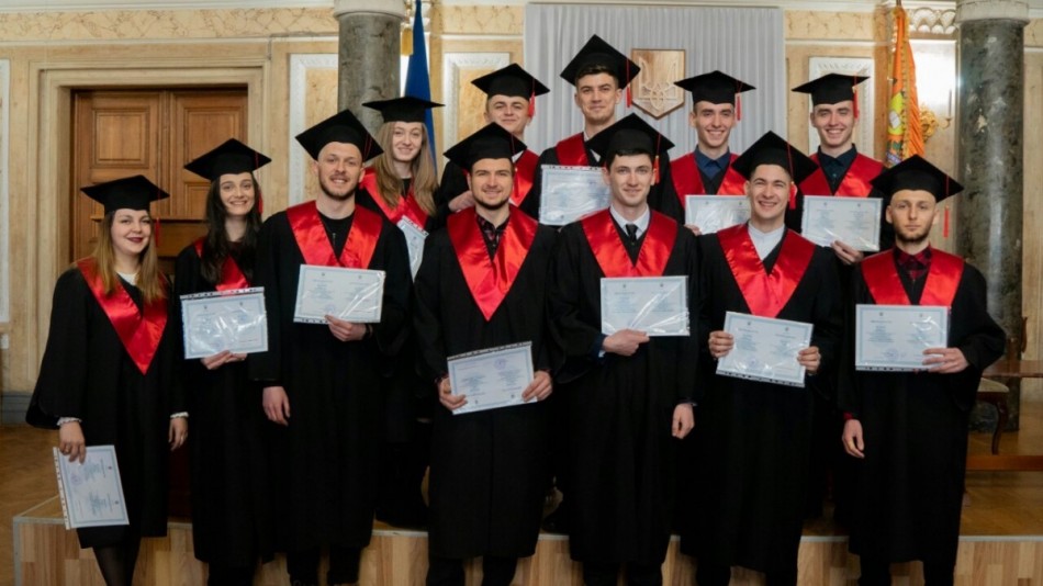 Магістри 2019