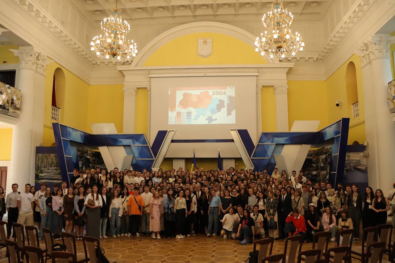 Лекторій із Віктором Андрійовичем Ющенком