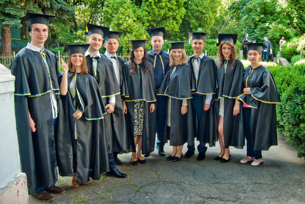 Випуск 2015