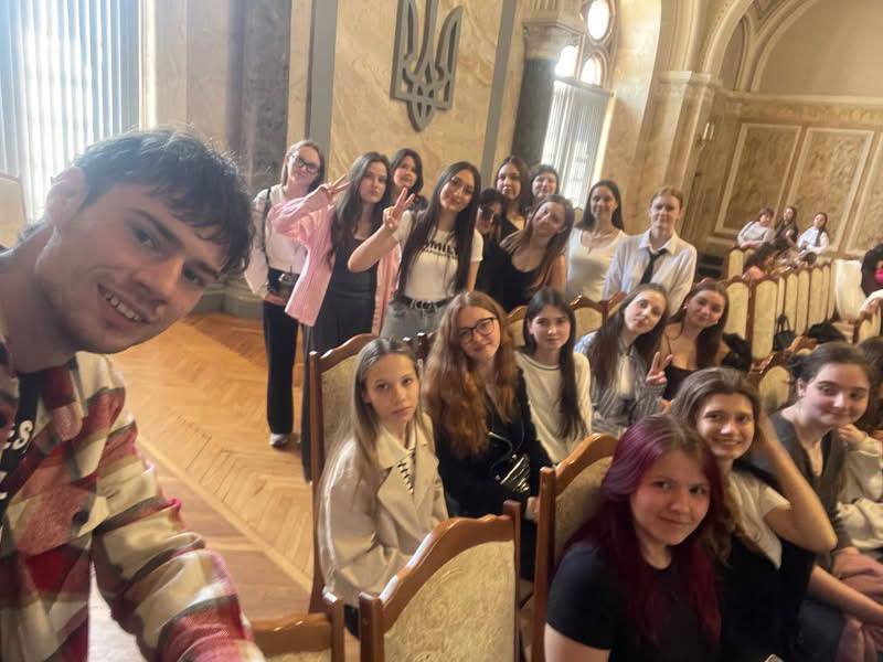 Фото