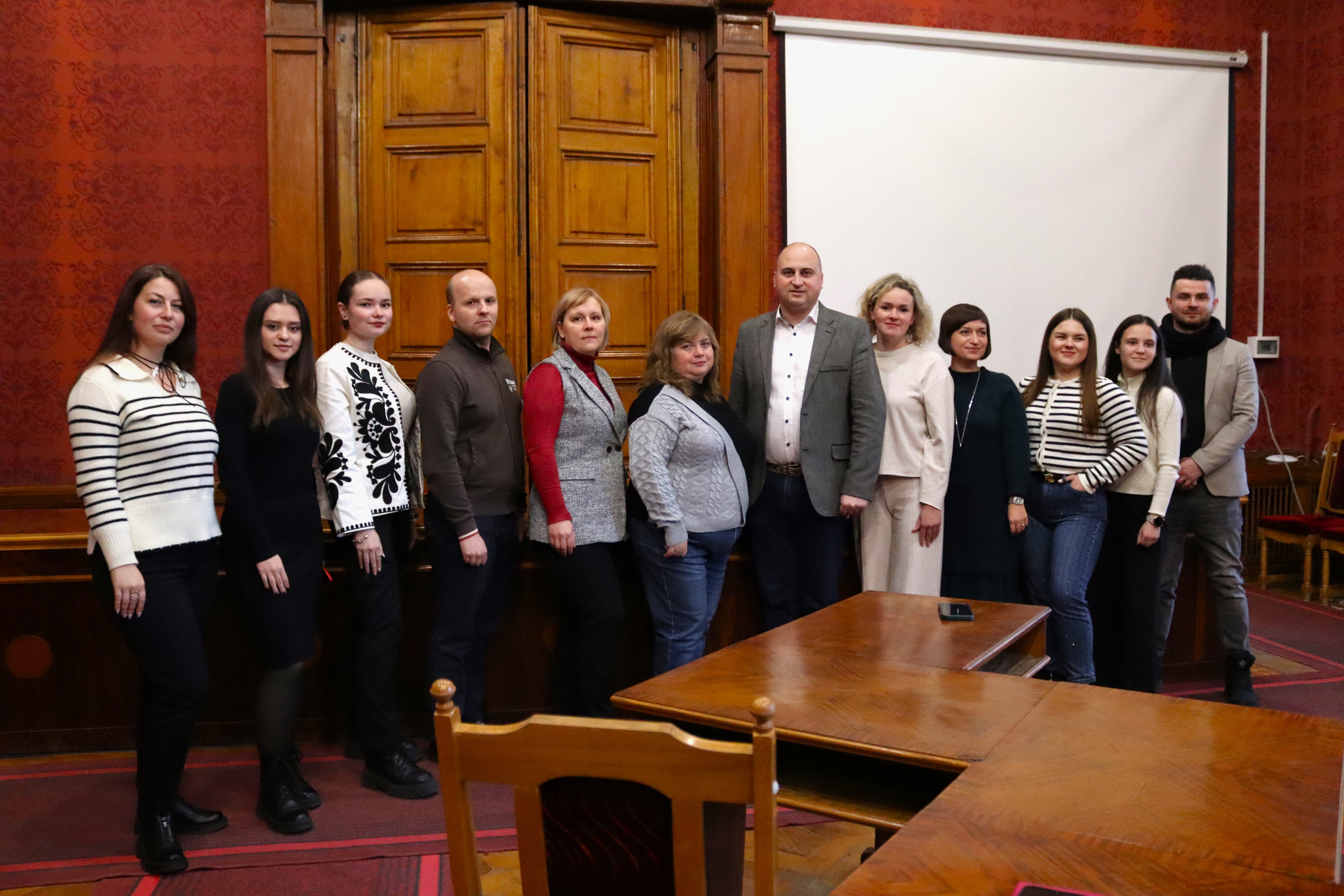 Секрети успішної комунікації: в університеті обговорили стратегії роботи з соцмережами