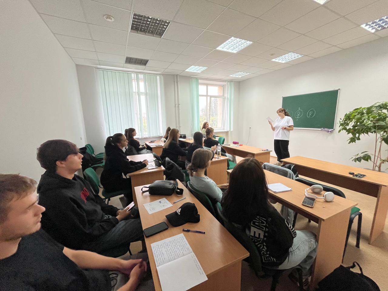 Уявлення про фахівця соціальної роботи очима студентів: аналіз і дискусія