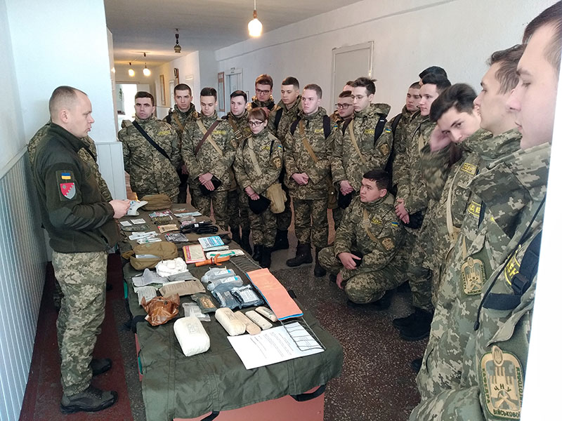 Проведення заняття у військовій частині