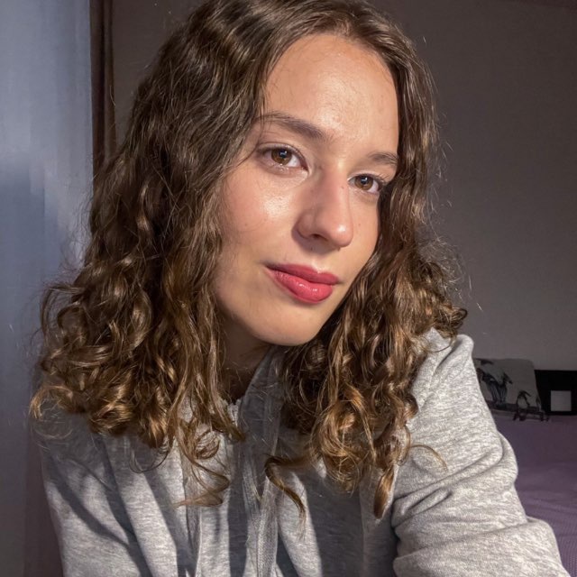 Чеботар Тіна